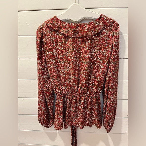 🌺 Max Studio Floral Wrap Blouse – Size 2X🌺 - Picture 8 of 9